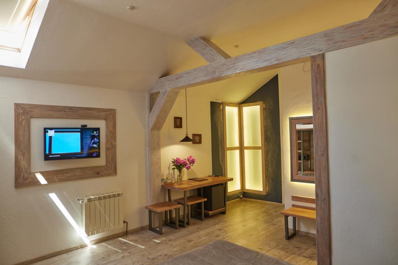 Zdybanka Hotel Szumi Kültér fotó