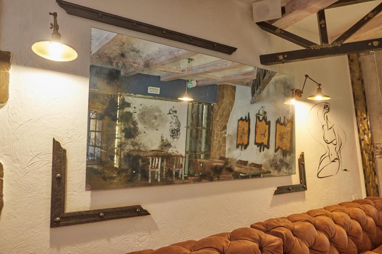 Zdybanka Hotel Szumi Kültér fotó
