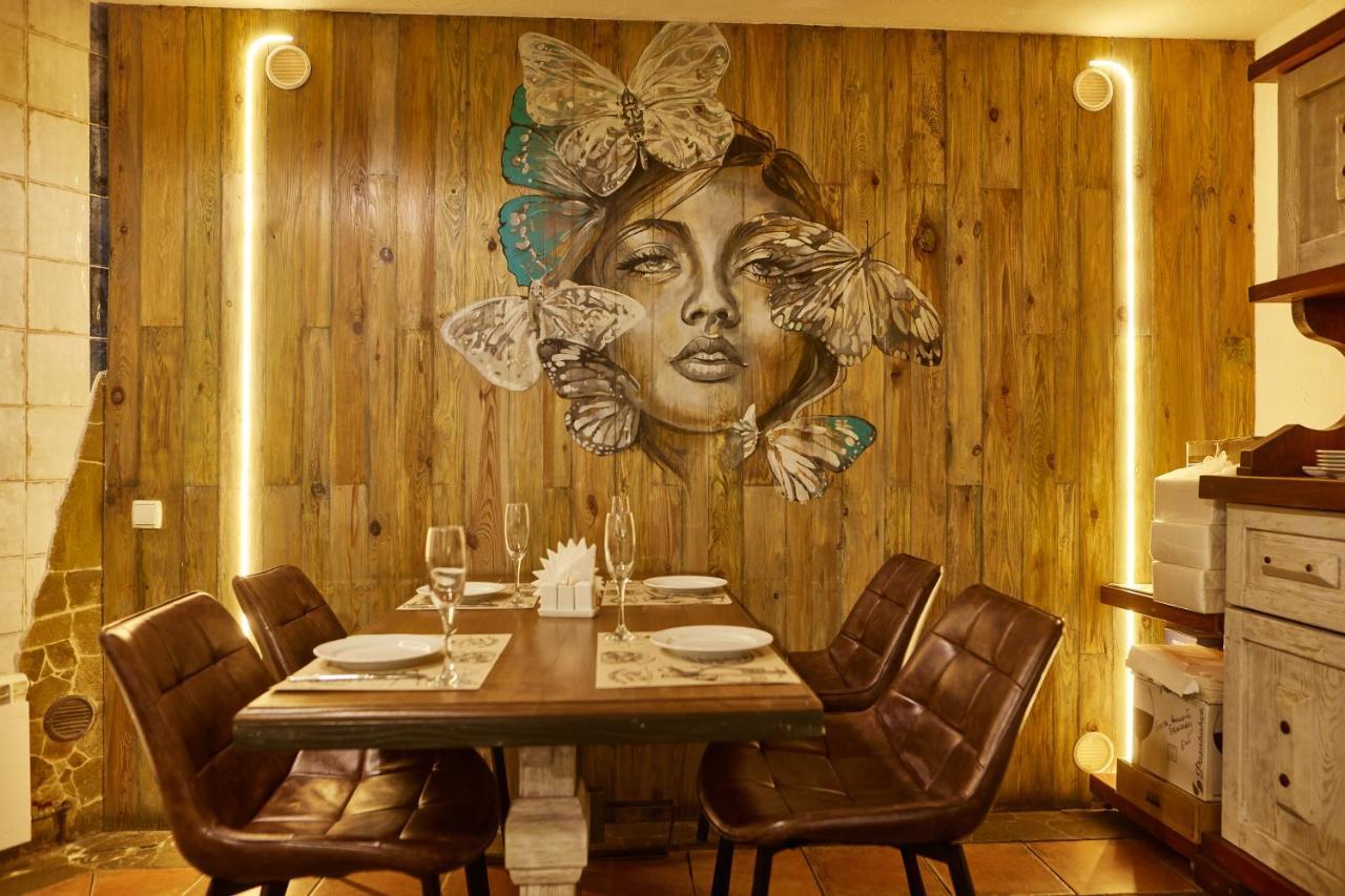 Zdybanka Hotel Szumi Kültér fotó