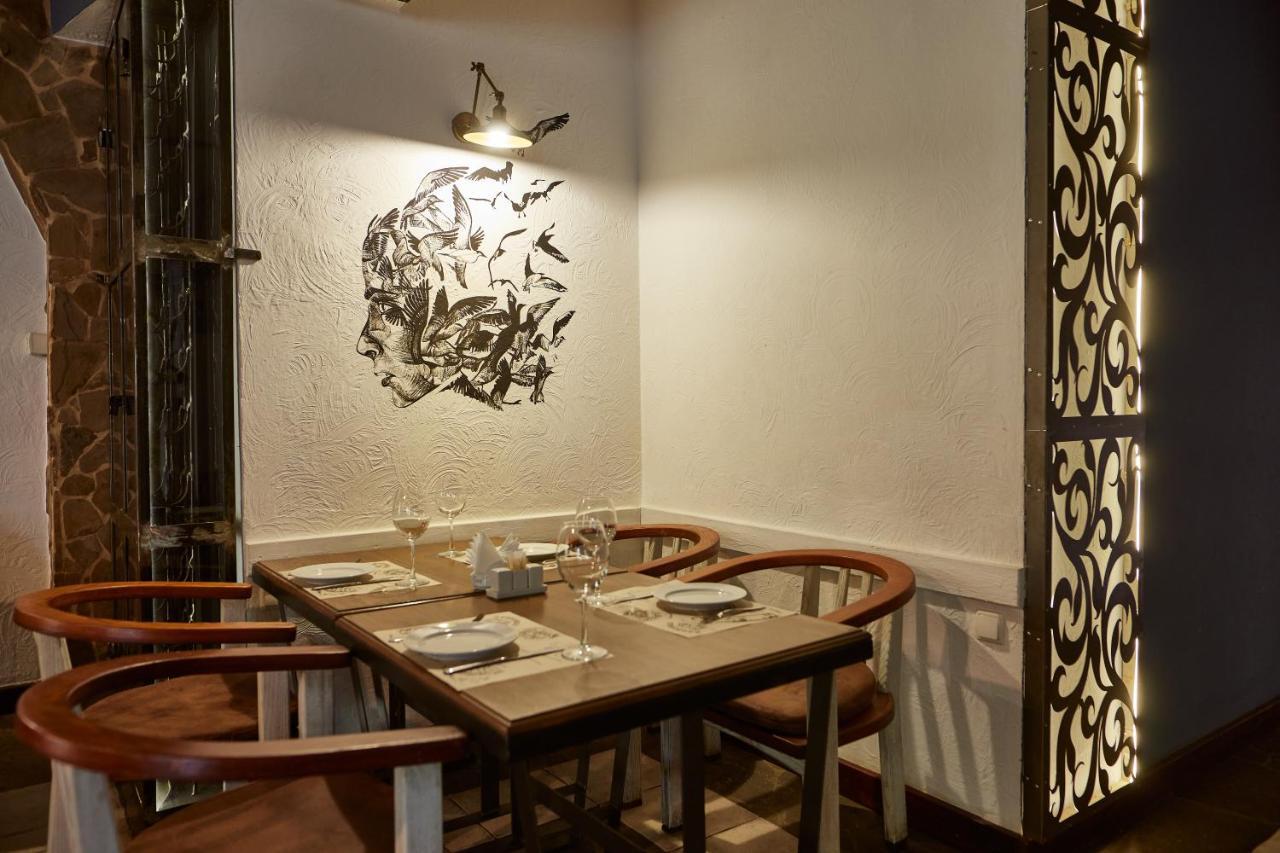 Zdybanka Hotel Szumi Kültér fotó