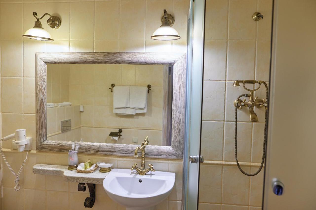 Zdybanka Hotel Szumi Kültér fotó