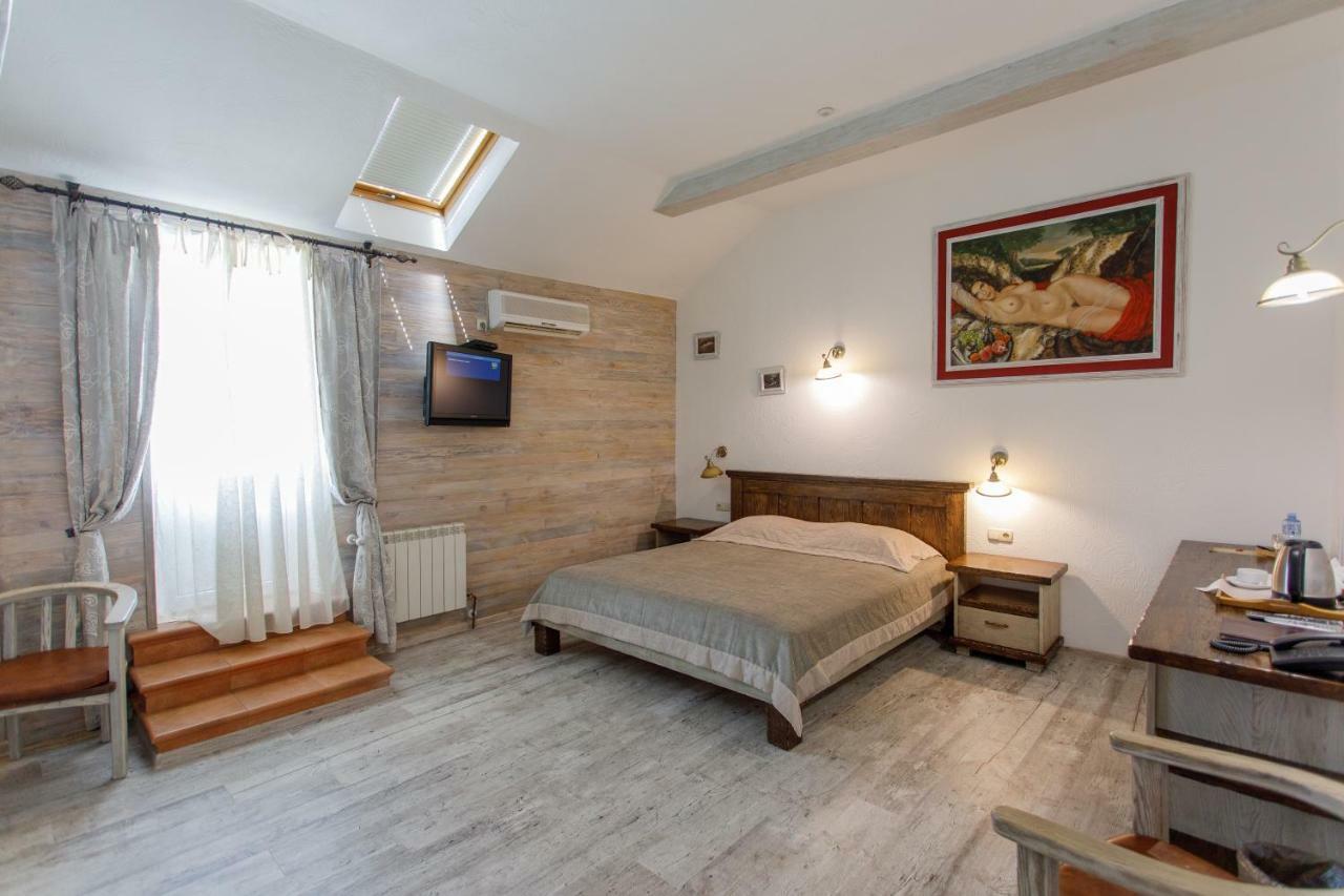 Zdybanka Hotel Szumi Kültér fotó