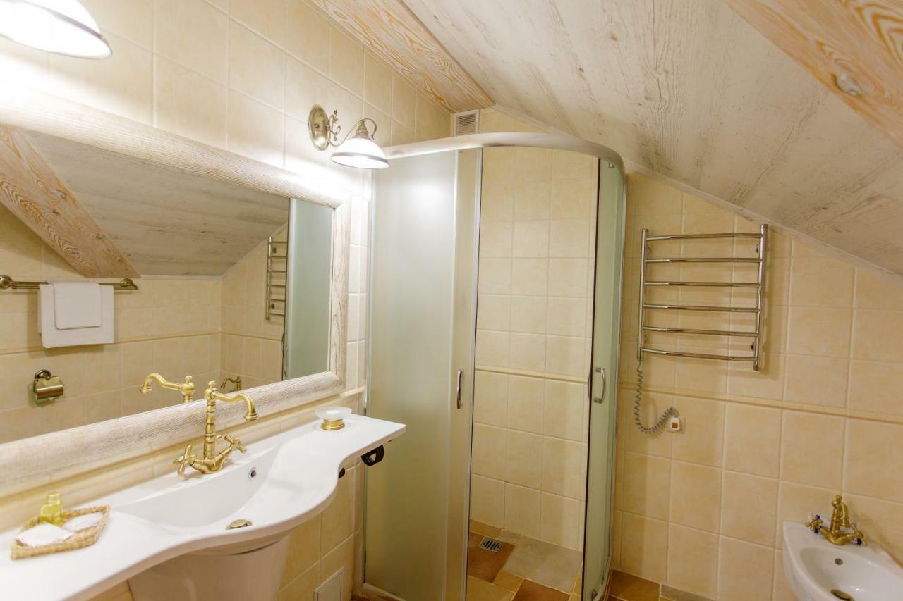 Zdybanka Hotel Szumi Kültér fotó
