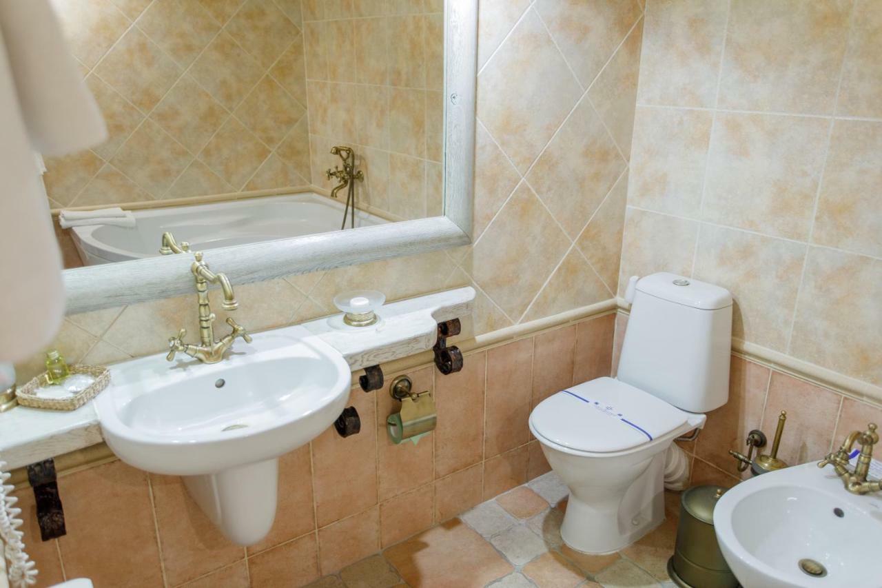 Zdybanka Hotel Szumi Kültér fotó